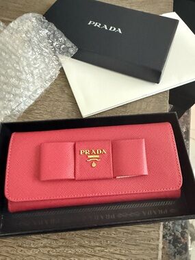 Prada PInk Bow Continental Wallet